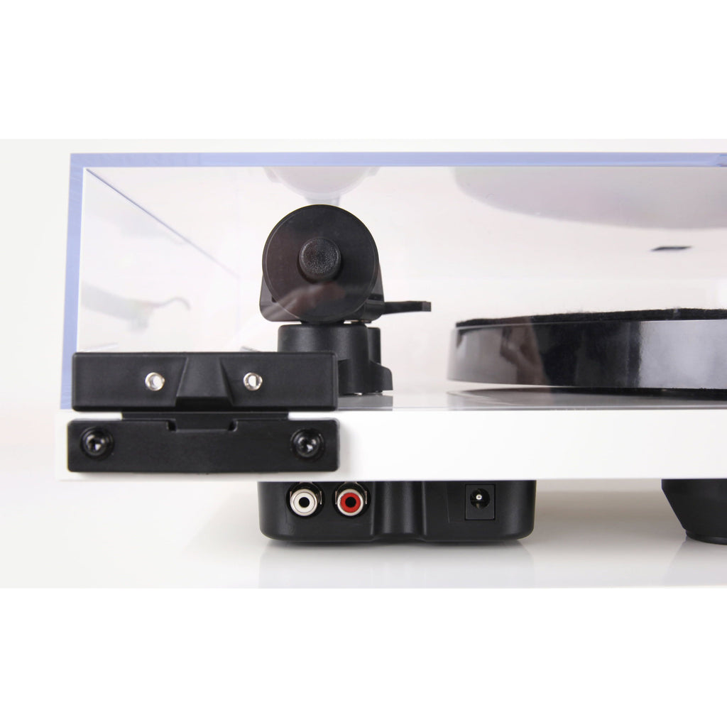 REGA PLANAR 1 MATT WHITE TOCADISCOS
